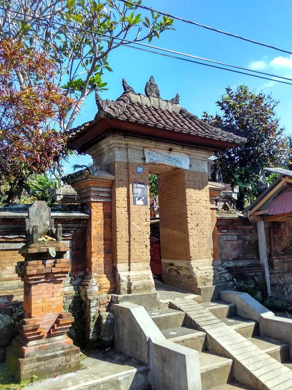 Rusma House *